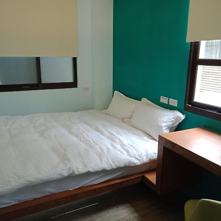 Phoenix Hostel Hualien Extérieur photo