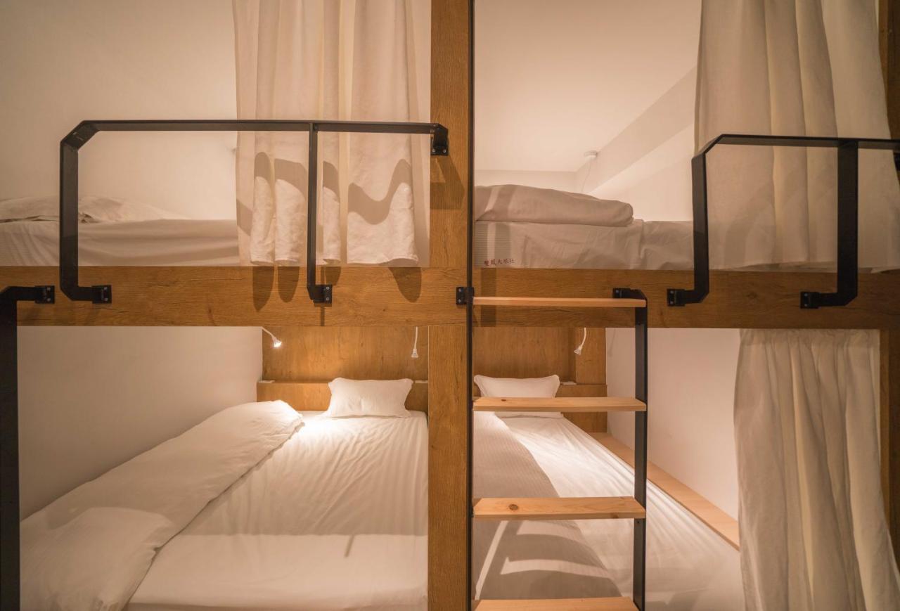 Phoenix Hostel Hualien Extérieur photo