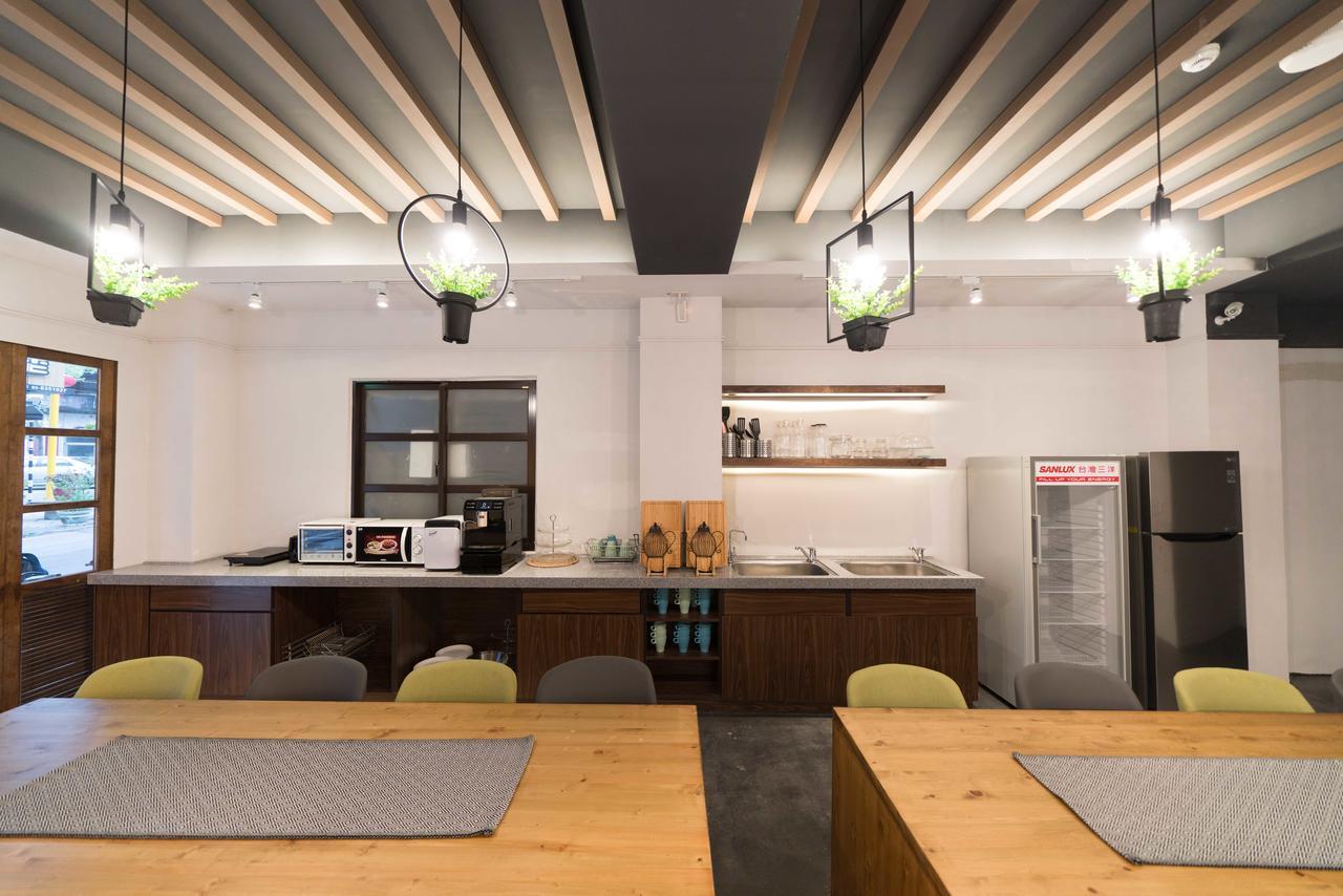 Phoenix Hostel Hualien Extérieur photo