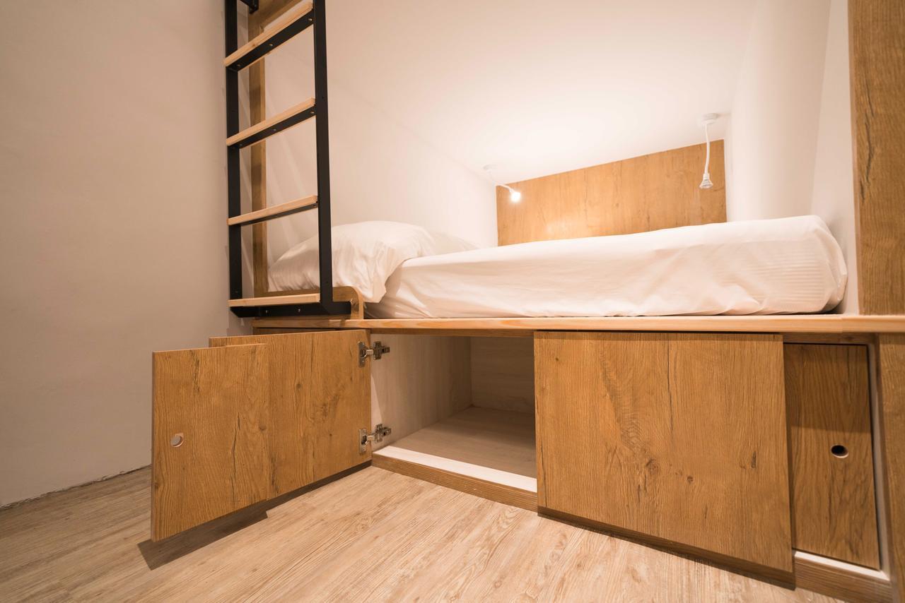 Phoenix Hostel Hualien Extérieur photo